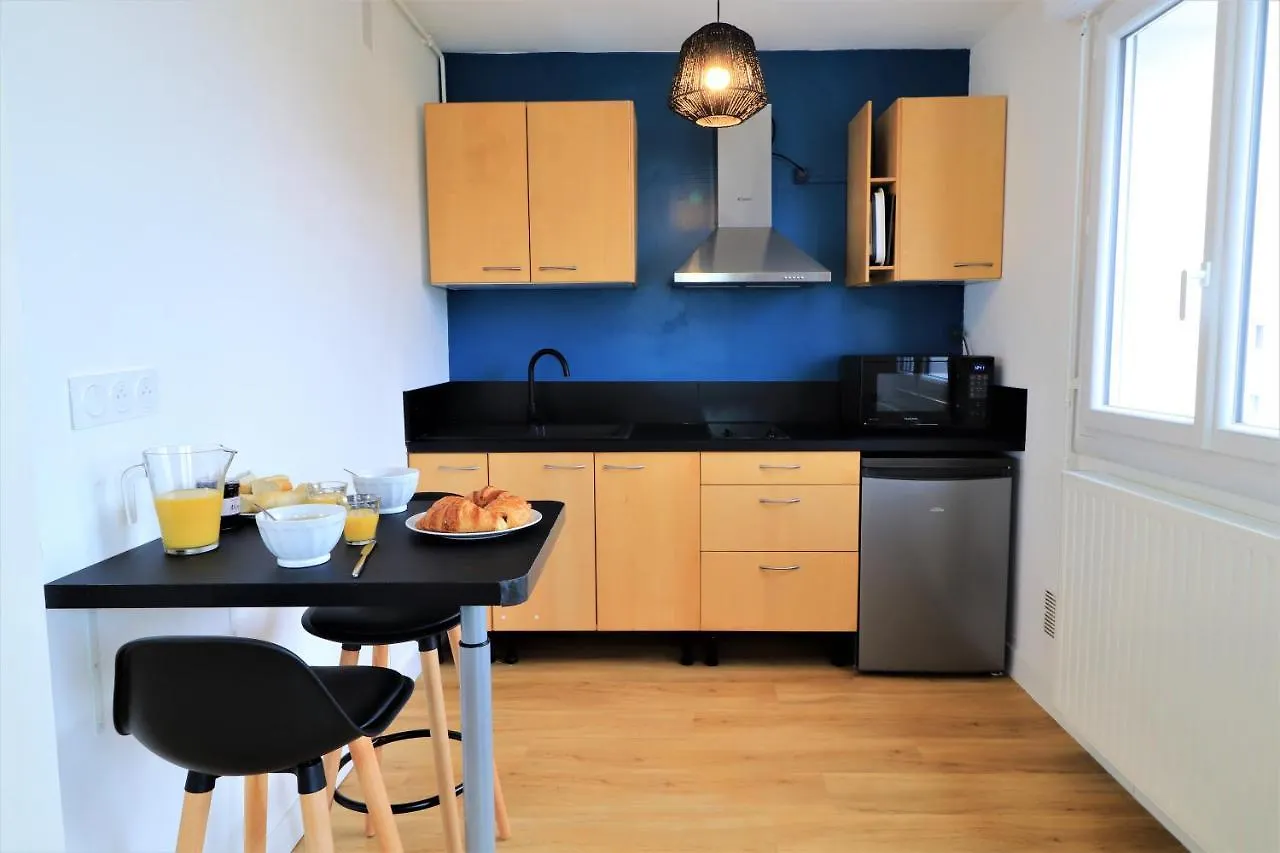 L'Ecrin Logement Tout Confort Wifi, Centre-Ville, Parking Prive Vannes 0*,